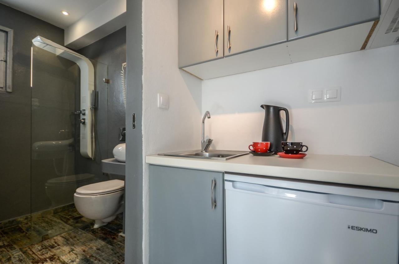 Depis Apartments & Suites Naxos City Экстерьер фото