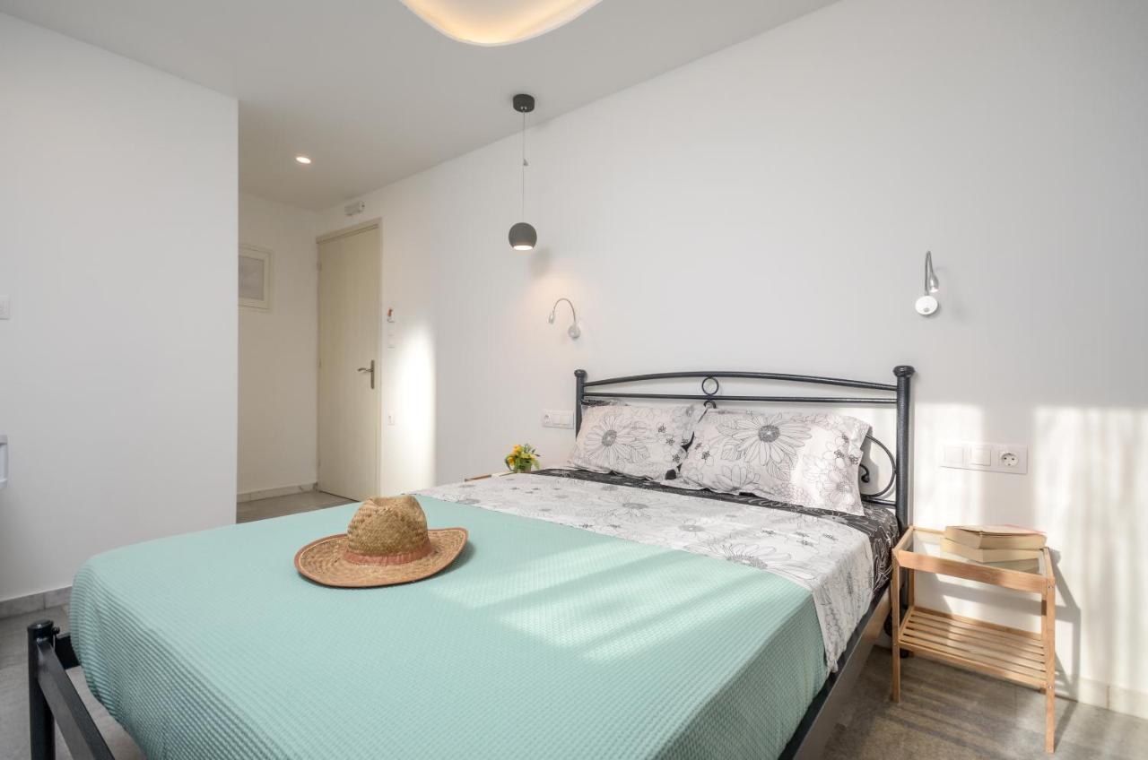 Depis Apartments & Suites Naxos City Экстерьер фото